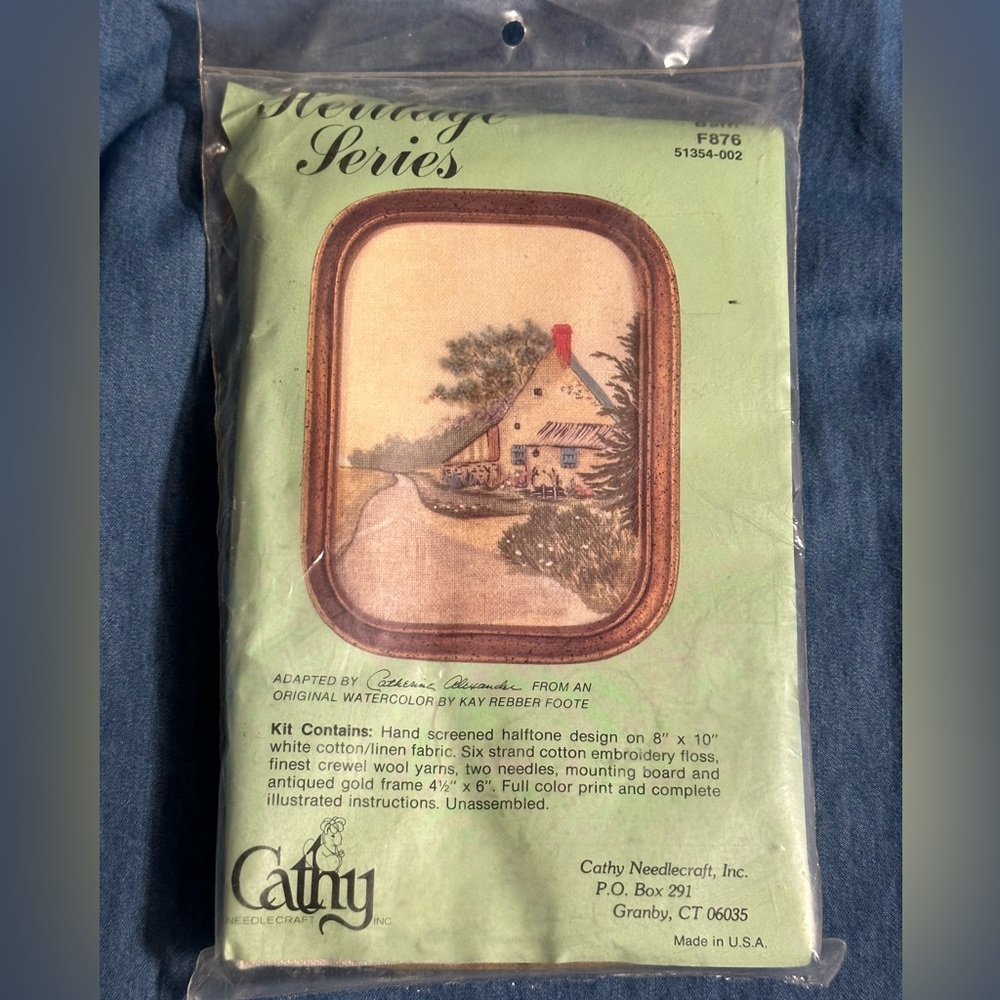 Cathy Needlecraft kit, Heritage Series, barn. # F876